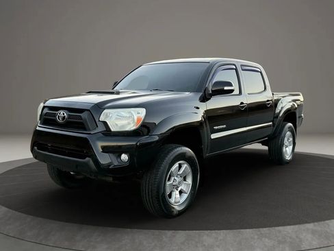 Used 2014 Toyota Tacoma PreRunner w/ TRD Sport Package image 1