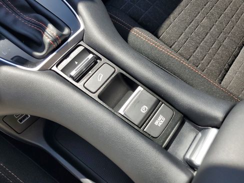 Used 2023 Honda HR-V Sport image 28