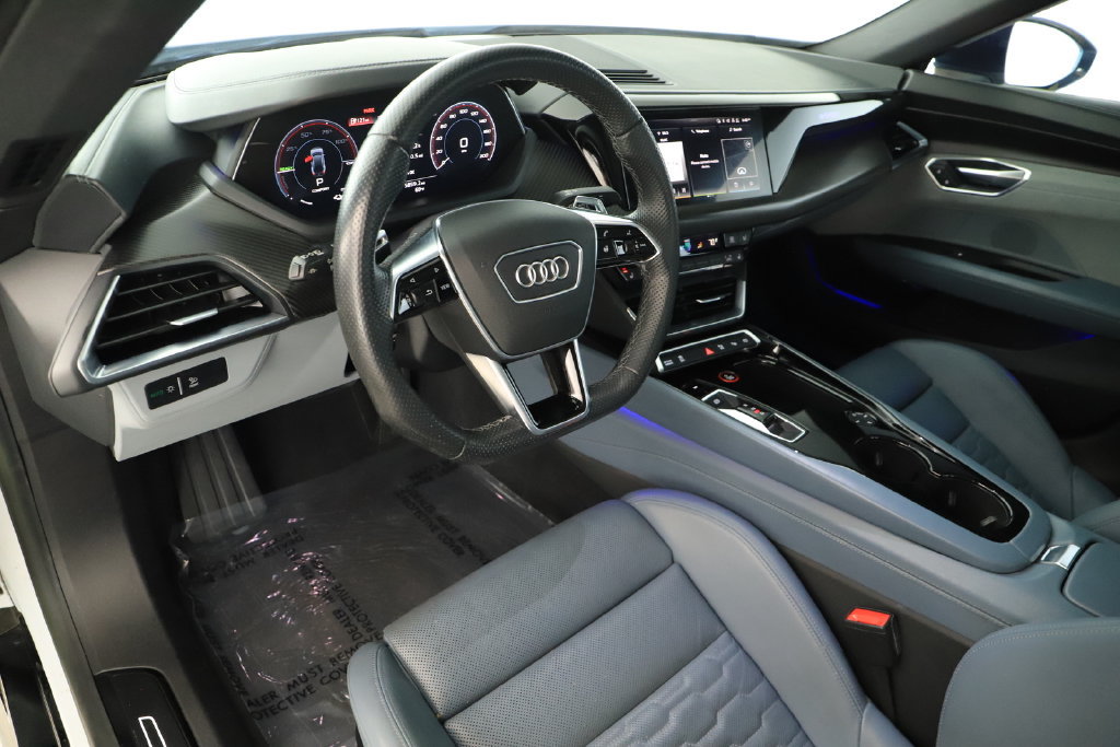 Used 2022 Audi e-tron GT Prestige AWD/4WD image 15