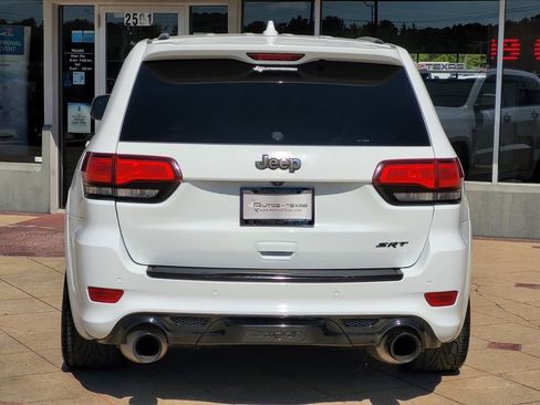 Used 2014 Jeep Grand Cherokee SRT8 w/ Luxury Group II image 5