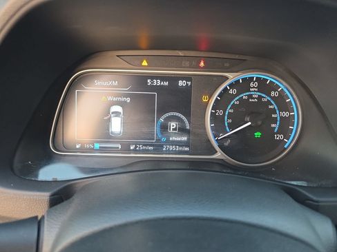 Used 2025 Nissan Leaf S FWD image 7