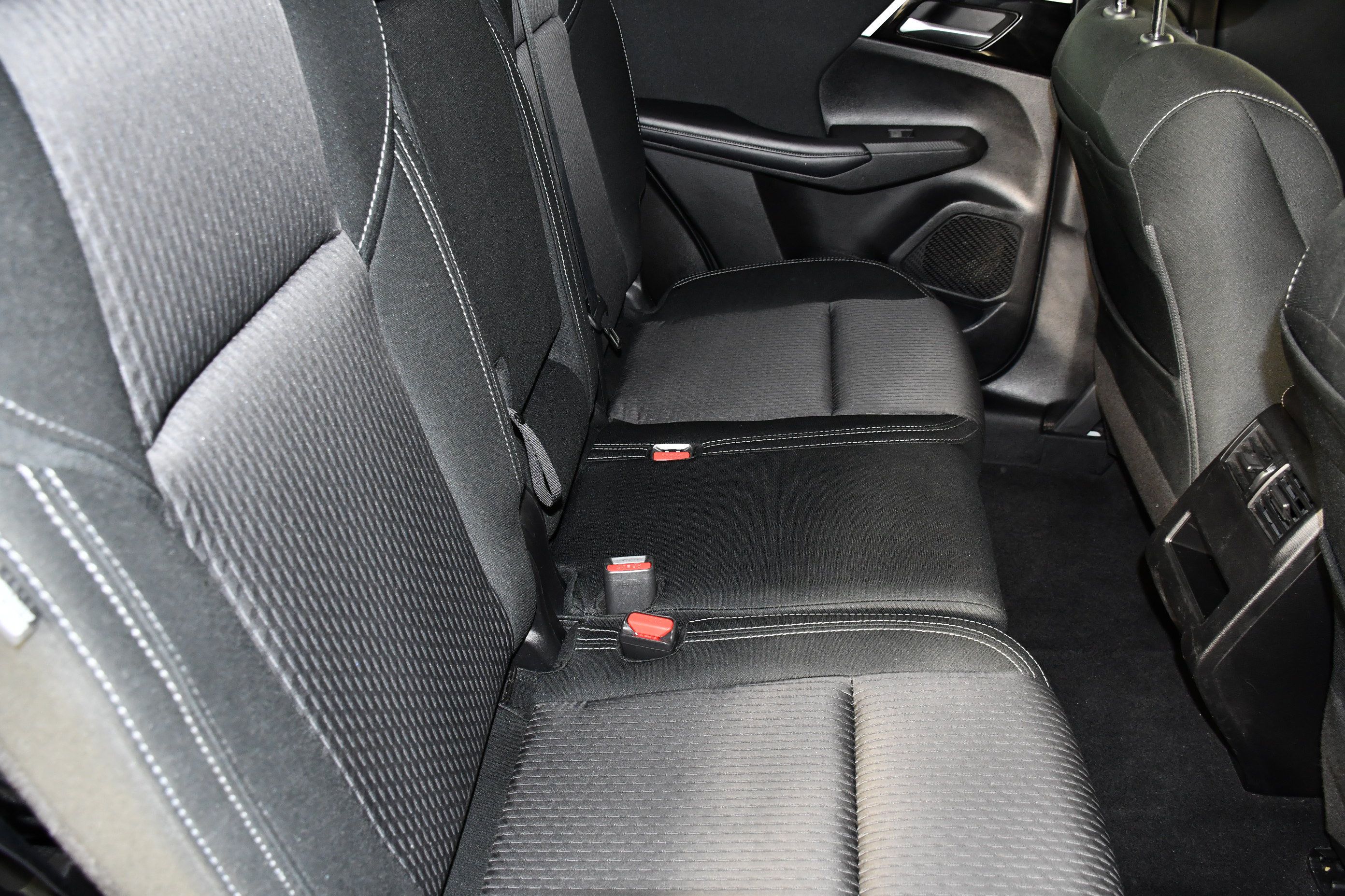 Used 2022 Mitsubishi Outlander ES AWD/4WD image 42