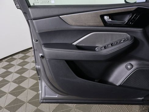 Used 2024 Acura MDX SH-AWD w/ Advance Package image 25