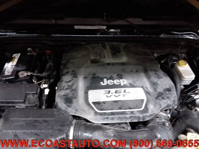 Used 2012 Jeep Wrangler Sport AWD/4WD image 9