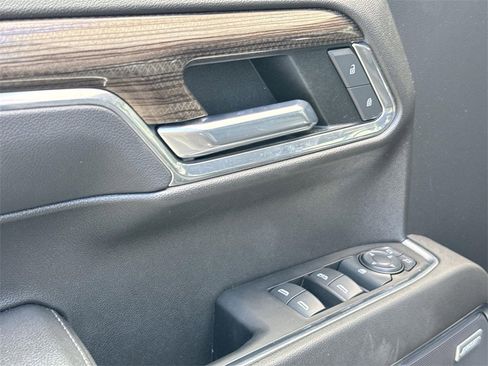 Used 2022 Chevrolet Silverado 1500 LT Trail Boss w/ Convenience Package II image 21