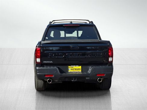 Used 2025 Honda Ridgeline Black Edition image 5
