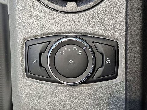 Used 2024 Ford E-450 and Econoline 450 Super Duty w/ Driver's Safety Package image 24