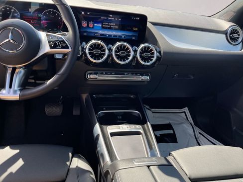 Certified 2026 Mercedes-Benz GLA 250 4MATIC image 9