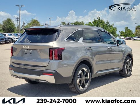 New 2026 Kia Sorento EX FWD image 6