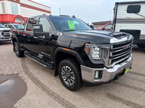 Used 2021 GMC Sierra 2500 SLT w/ SLT Preferred Package AWD/4WD image 2