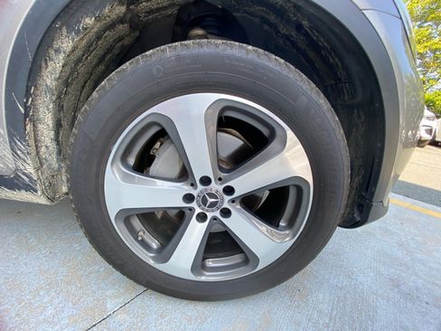 Certified 2019 Mercedes-Benz GLC 300 4MATIC image 25