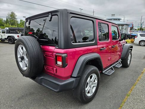 Used 2022 Jeep Wrangler Unlimited Sport AWD/4WD image 5