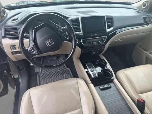 Used 2016 Honda Pilot Touring image 20