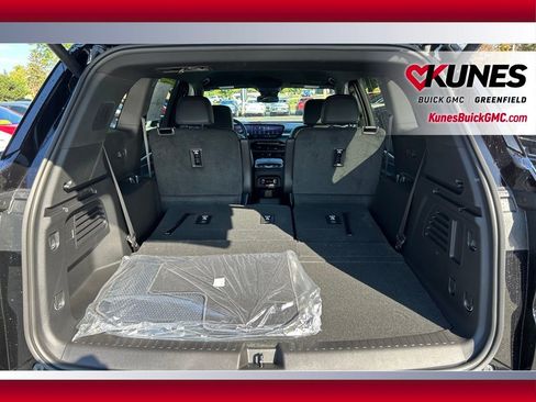 New 2026 Buick Enclave Sport Touring w/ LPO, Floor Liner Package image 14