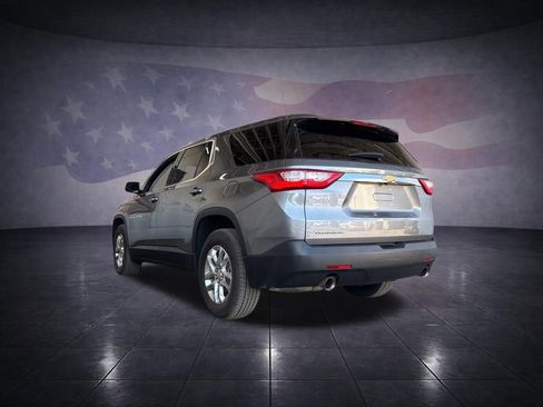 Used 2019 Chevrolet Traverse LS w/ LPO, Floor Liner Package FWD image 3