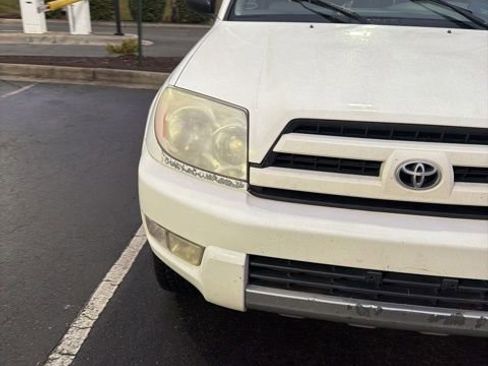 Used 2004 Toyota 4Runner SR5 image 5