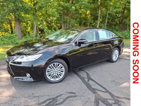 Used 2014 Lexus ES 350 w/ Luxury Package FWD image 2