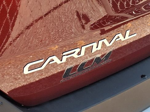 New 2026 Kia Carnival EX FWD image 19