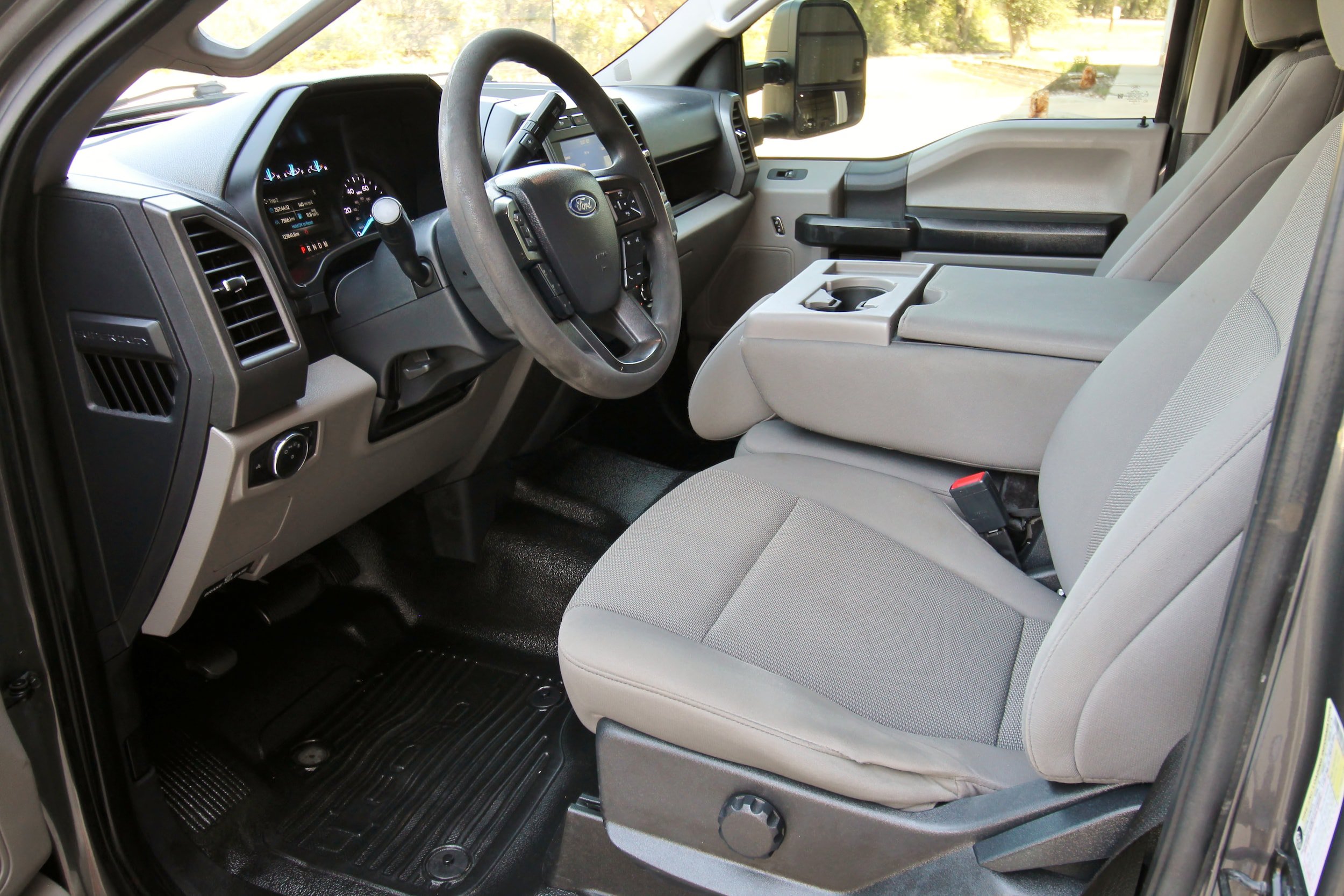 Used 2022 Ford F350 XL w/ STX Appearance Package AWD/4WD image 22