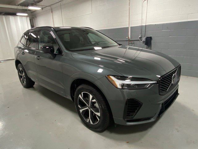 Used 2026 Volvo XC60 T8 Core AWD/4WD image 4