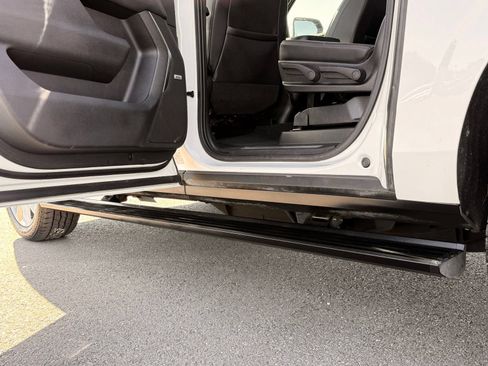 Used 2021 Chevrolet Suburban High Country AWD/4WD image 19