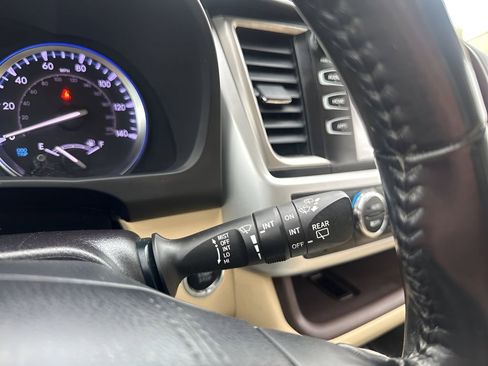 Used 2019 Toyota Highlander XLE image 33