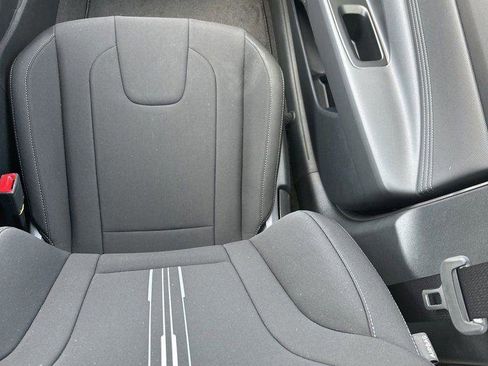 New 2025 Hyundai Elantra SEL image 23