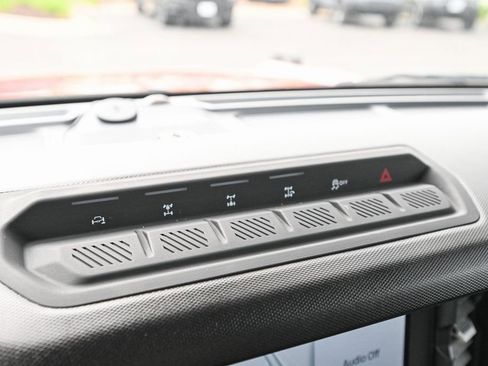 Used 2021 Ford Bronco First Edition image 36