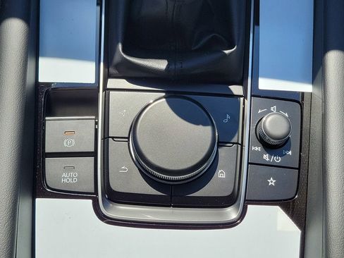 New 2026 MAZDA MAZDA3 2.5 S Hatchback w/ Premium Pkg image 31