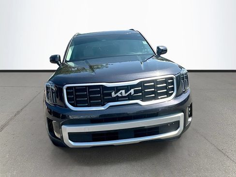 Certified 2025 Kia Telluride S FWD image 2