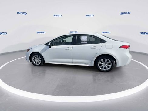 Used 2023 Toyota Corolla LE image 6