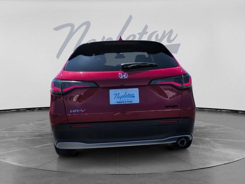 Used 2025 Honda HR-V Sport image 7