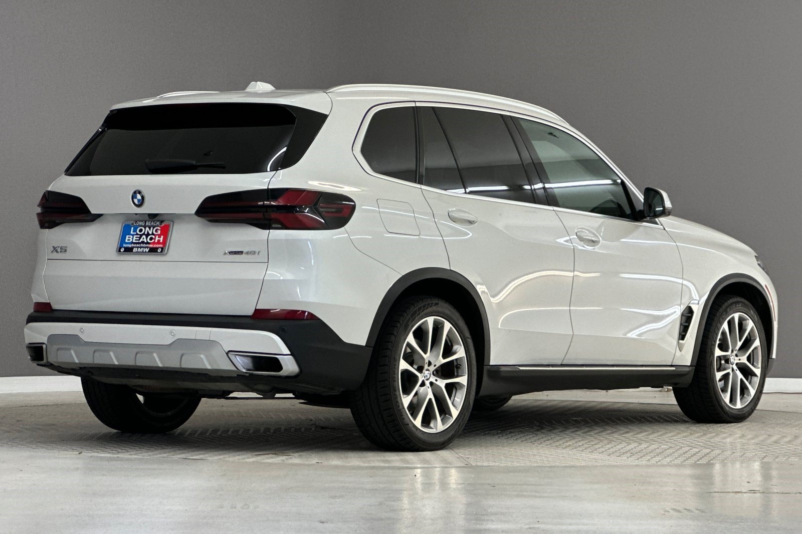 Used 2024 BMW X5 xDrive40i AWD/4WD image 9