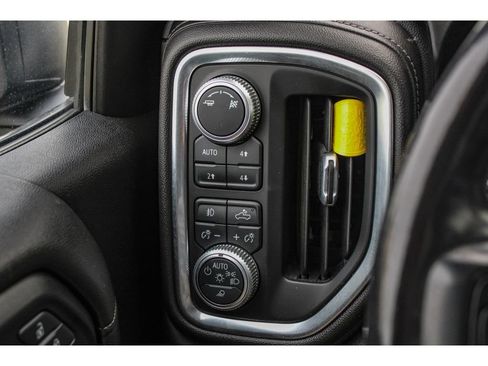 Used 2019 GMC Sierra 1500 SLT w/ SLT Premium Plus Package image 34