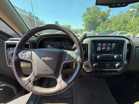 Used 2017 Chevrolet Silverado 1500 LTZ Z71 w/ LTZ Plus Package AWD/4WD image 6