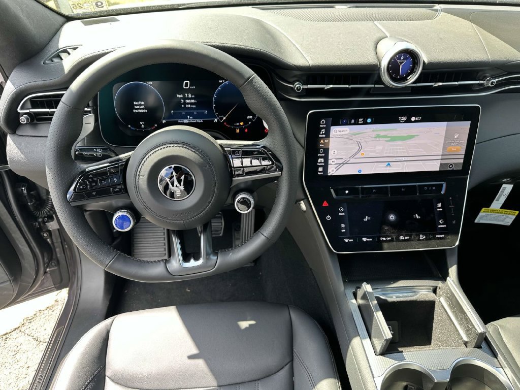New 2024 Maserati Grecale GT AWD/4WD image 2