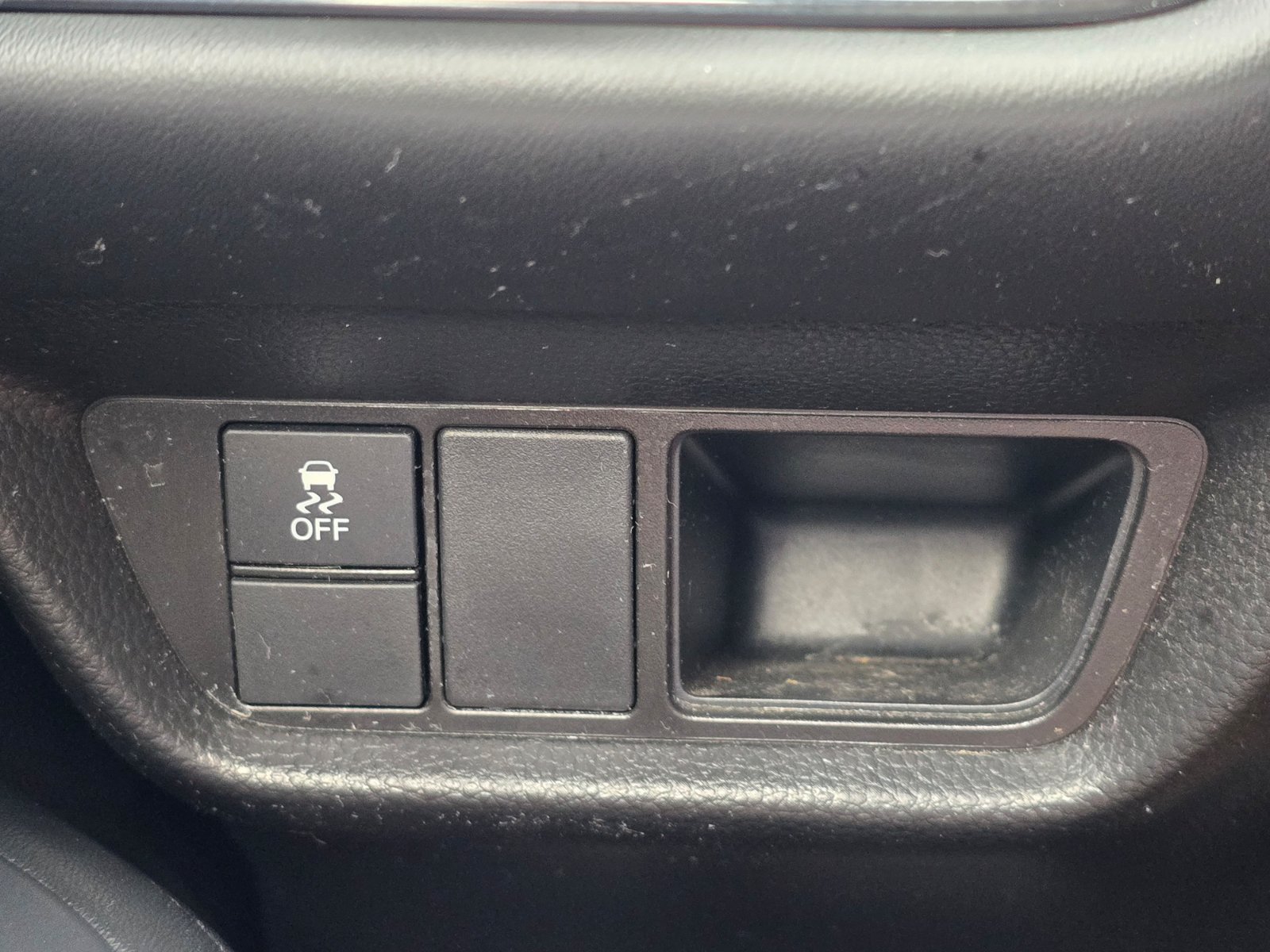 Used 2025 Honda HR-V LX image 23