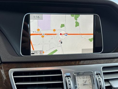 Used 2014 Mercedes-Benz E 350 4MATIC Sedan image 25