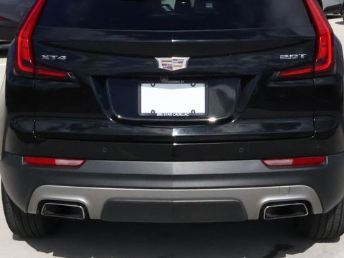 Used 2019 Cadillac XT4 Premium Luxury image 10