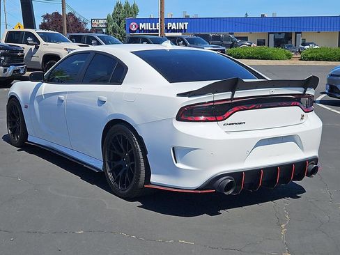 Used 2019 Dodge Charger Scat Pack w/ Driver Confidence Group RWD image 4