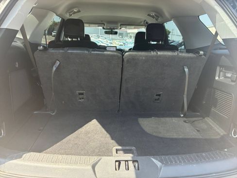 Used 2024 Ford Explorer Limited RWD image 25