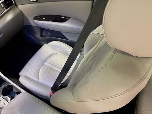 Used 2017 Kia Optima EX w/ Premium Package FWD image 23