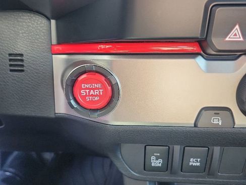 Used 2023 Toyota Tacoma SR5 w/ Technology Package RWD image 4
