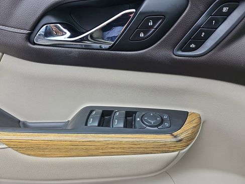 Used 2019 GMC Acadia Denali AWD/4WD image 31