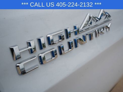 New 2026 Chevrolet Suburban High Country AWD/4WD image 6