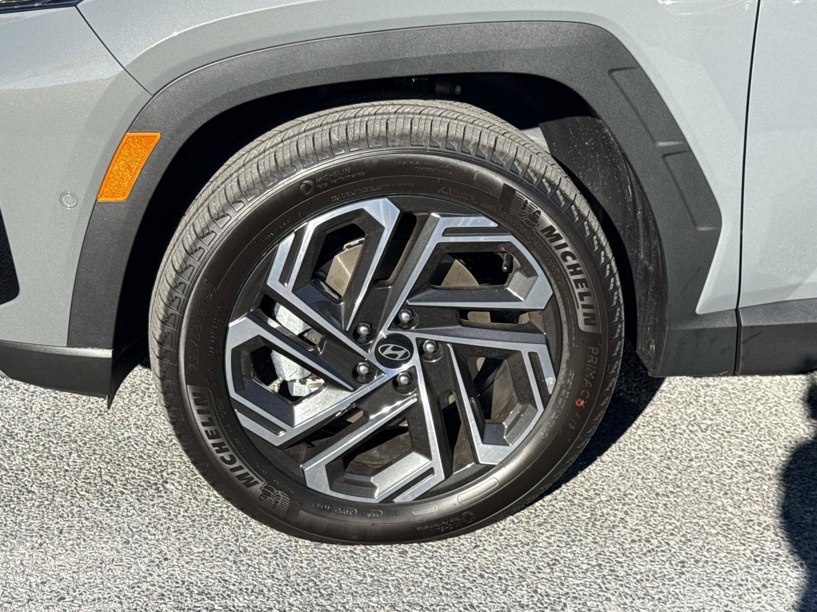 New 2026 Hyundai Tucson Limited AWD/4WD image 18