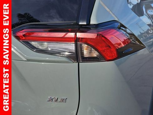 Used 2022 Toyota RAV4 XLE image 42