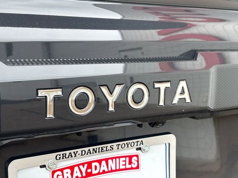 New 2026 Toyota 4Runner Limited AWD/4WD image 33