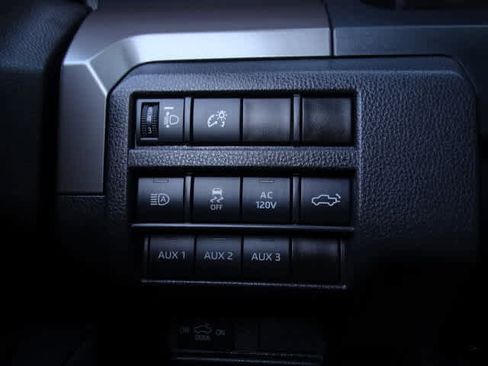 Used 2024 Toyota Tacoma TRD Off-Road image 40