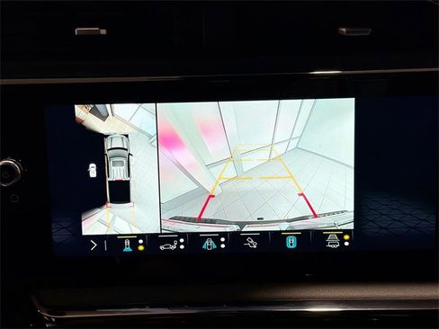 Used 2023 GMC Sierra 1500 AT4 w/ AT4 Premium Package image 12